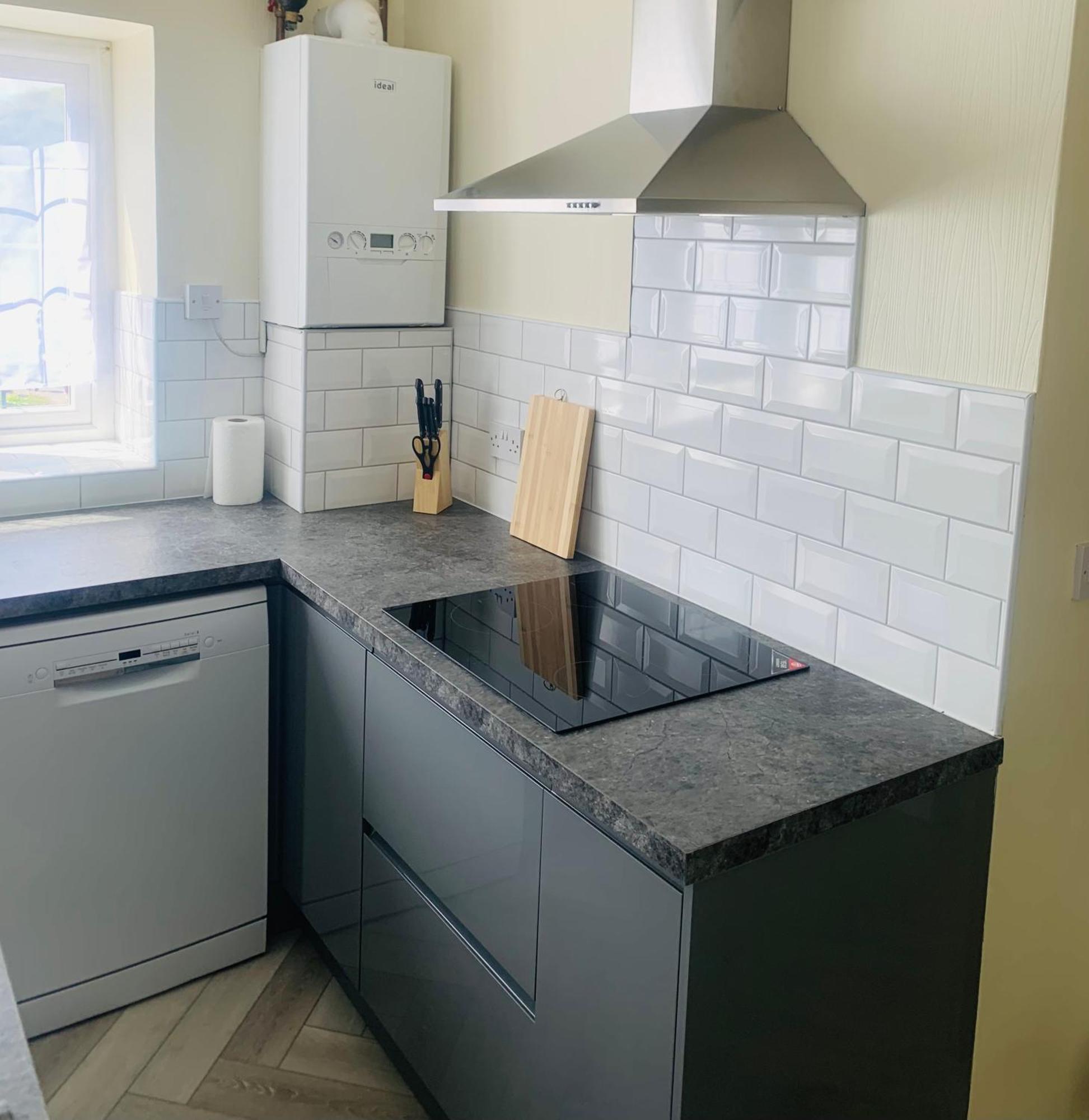 Newly Renovated, Modern 3 Bed Apartment Walmersley Eksteriør billede